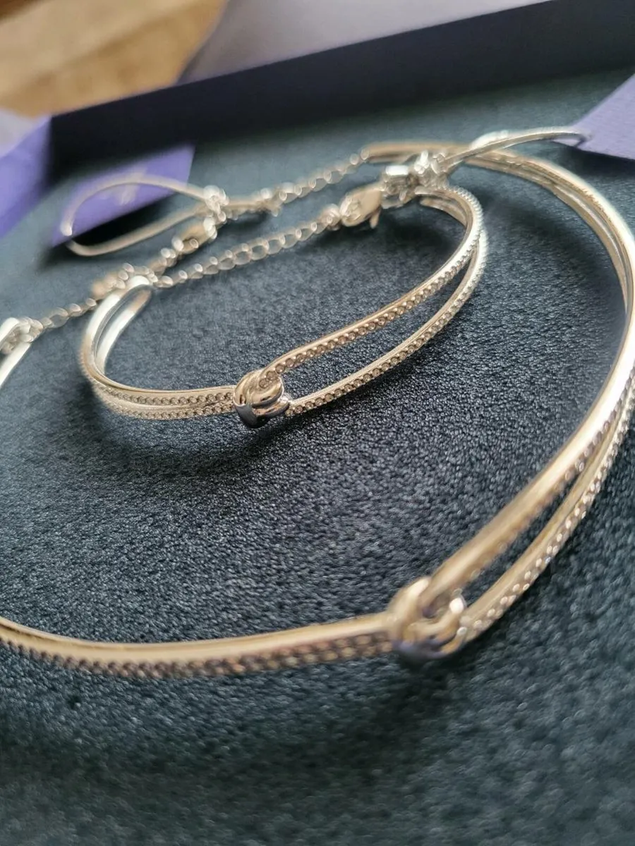 Swarovski Crystal Choker & Bangle set - Image 2