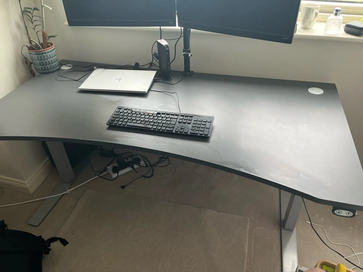 Office desk - electric standing desk - Image 2
