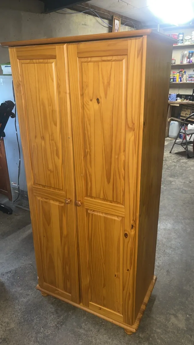 Bedroom furniture set - Image 4