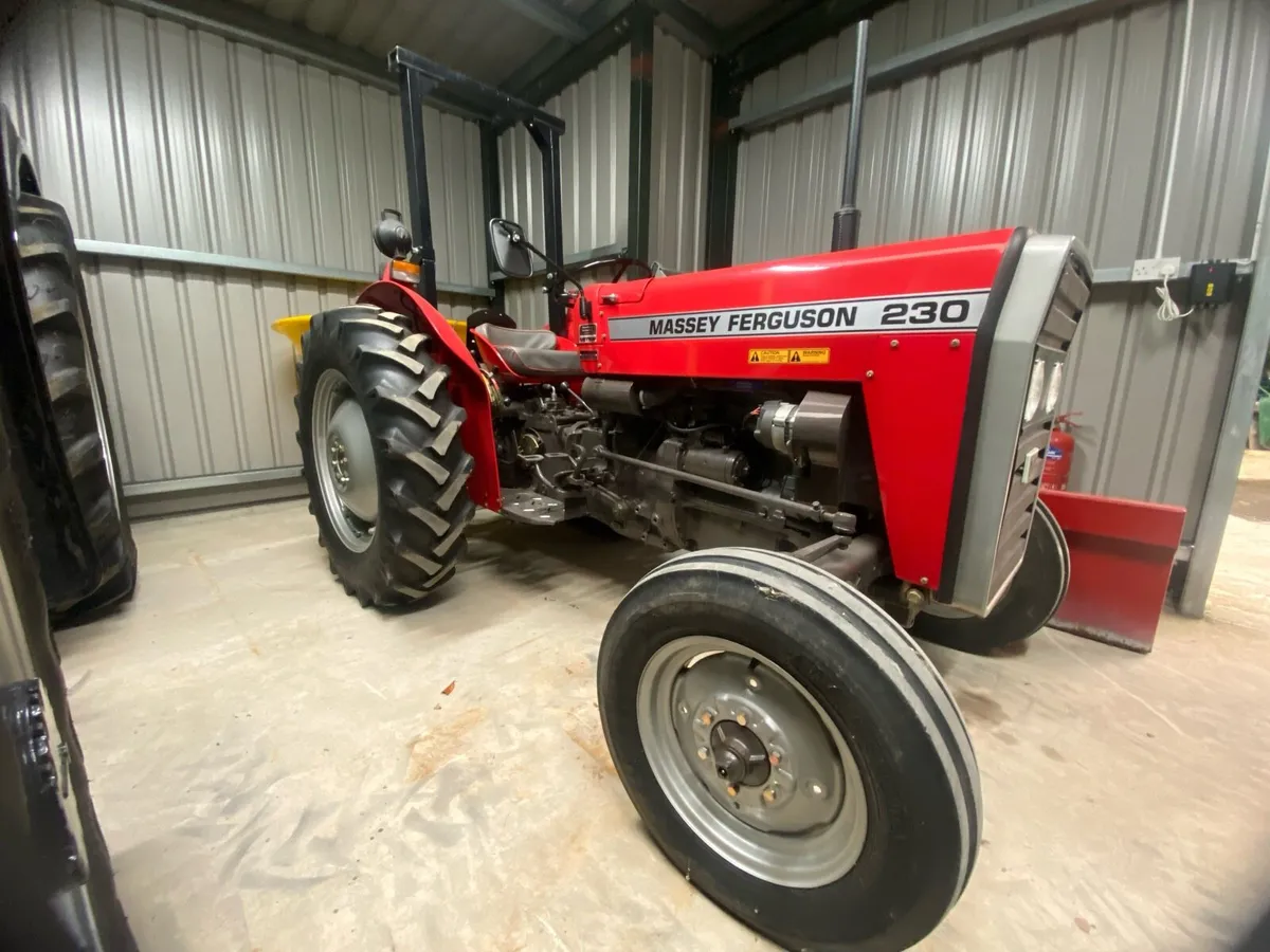Massey Ferguson 230 - Image 1