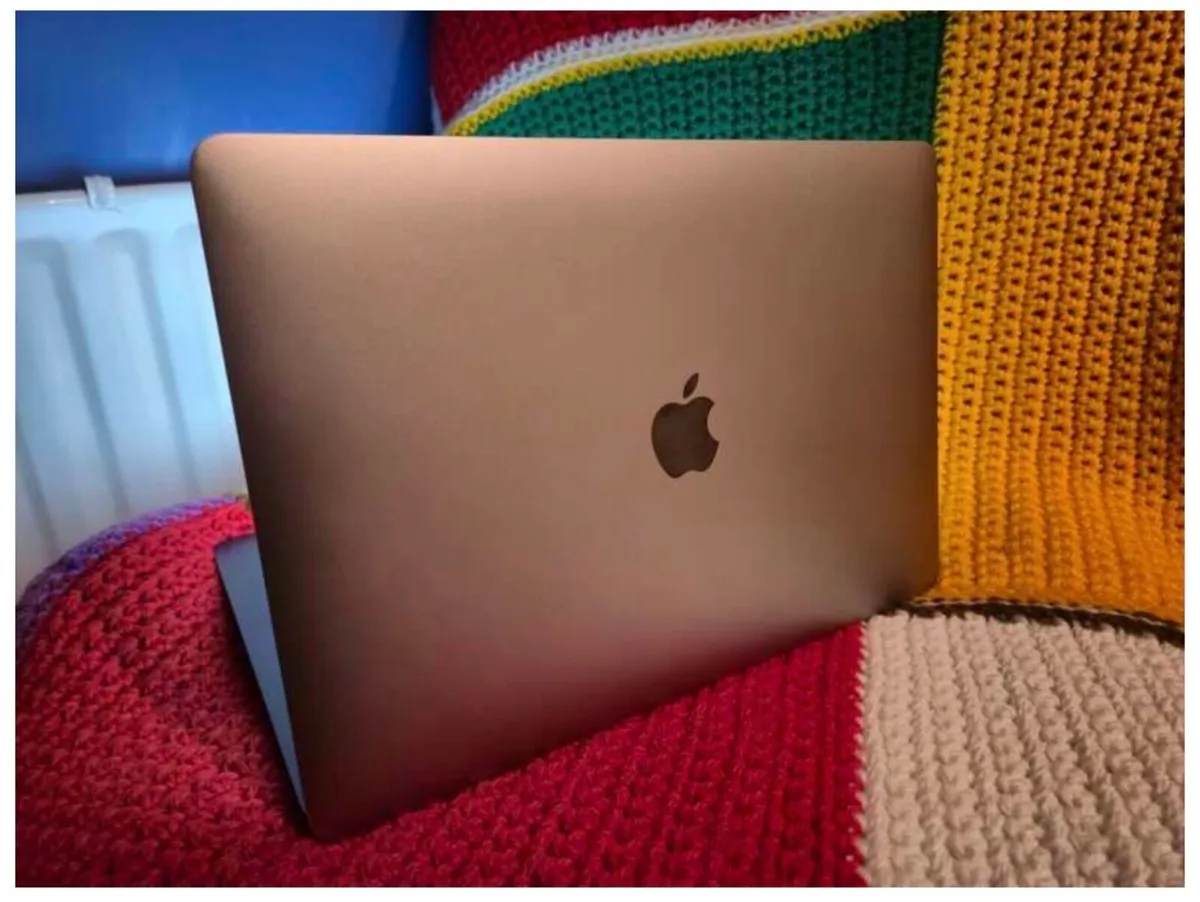 MacBook Air (Late 2018) | 13.3" | i5 | 8GB RAM - Image 1