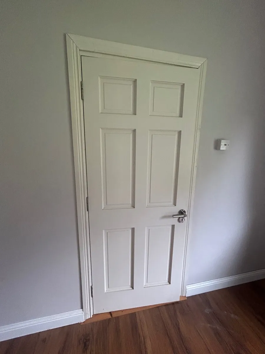 Internal doors - Image 2
