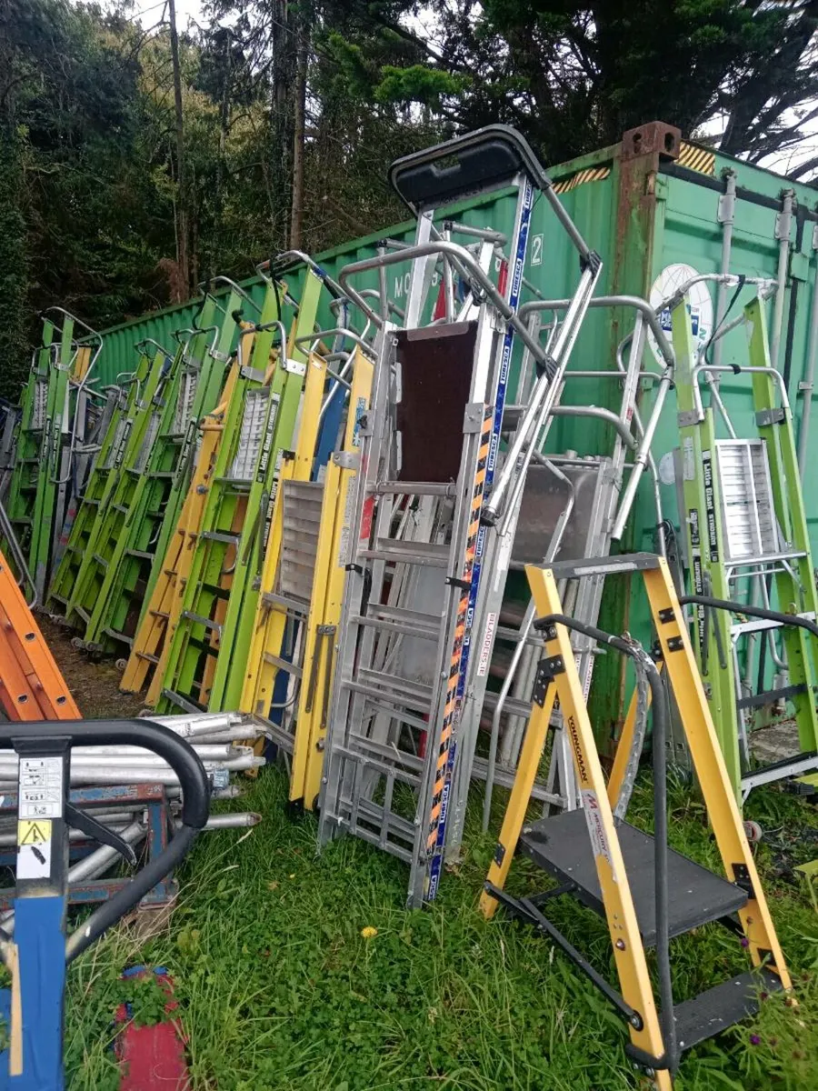 Platform ladders - Image 1