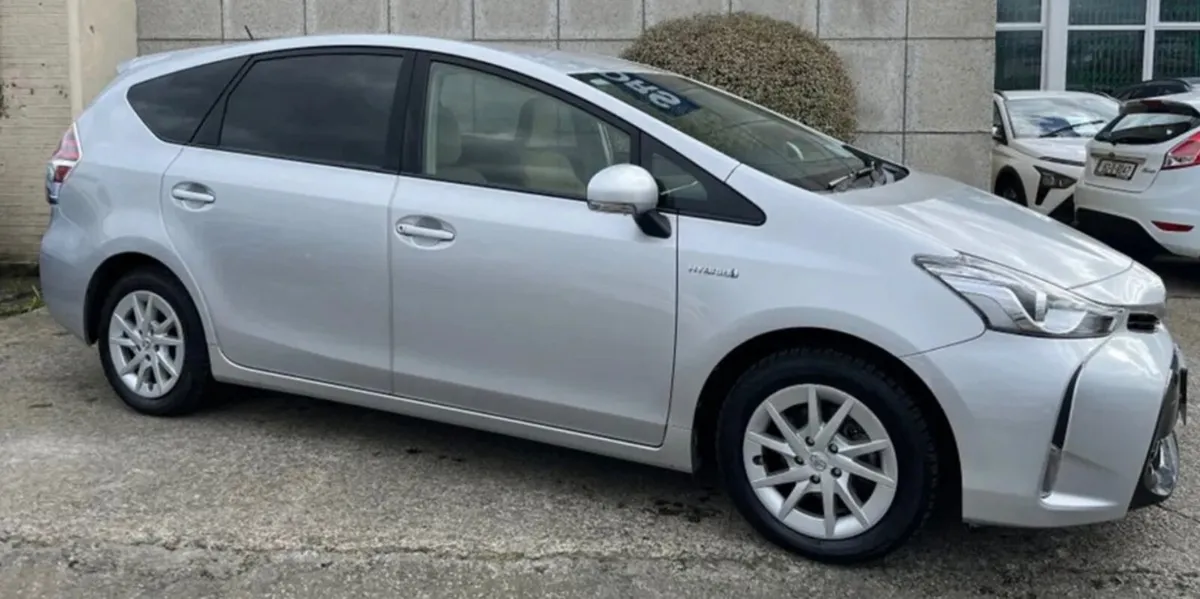 Toyota Prius 2016 , 47000 km!! - Image 2