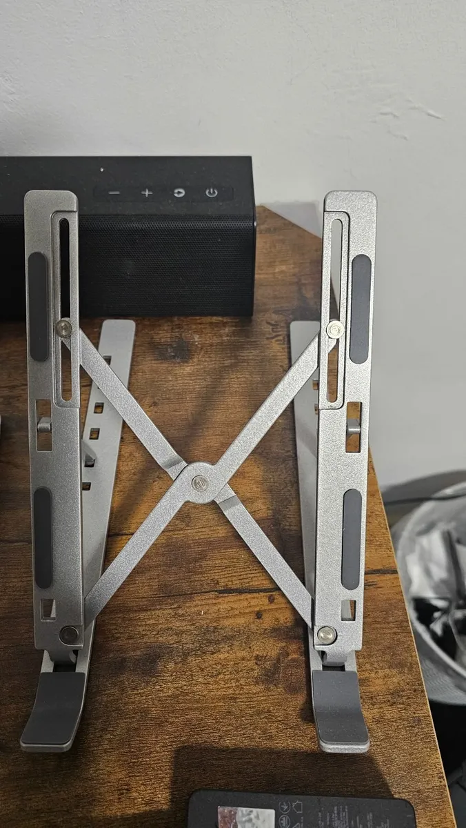 Laptop stand - Image 2