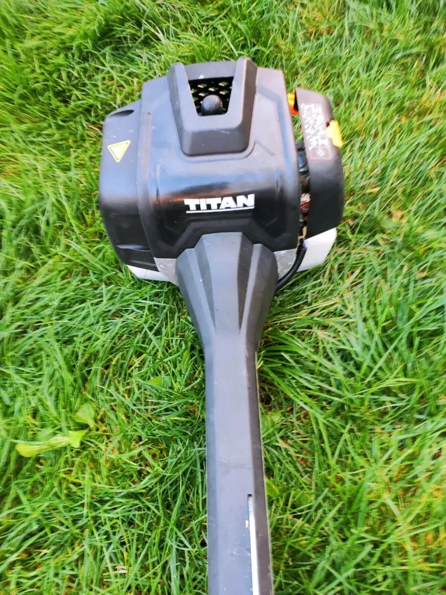 Petrol brush cutter & strimmer and Oregon harness - Image 2