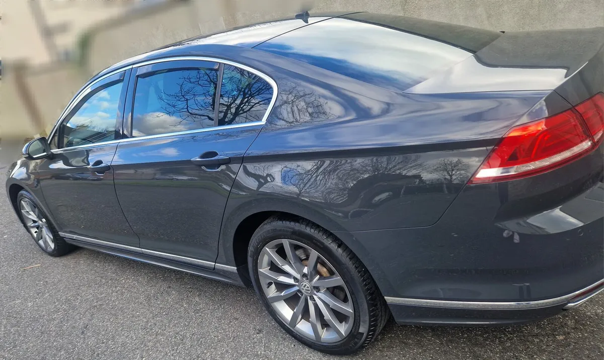 2019 passat R line - Image 3