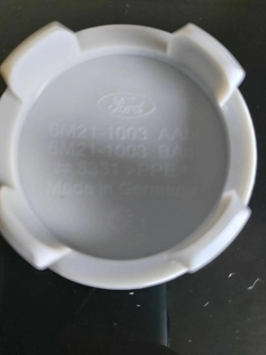 4 x Ford Centre Caps - FREE POST - Image 3