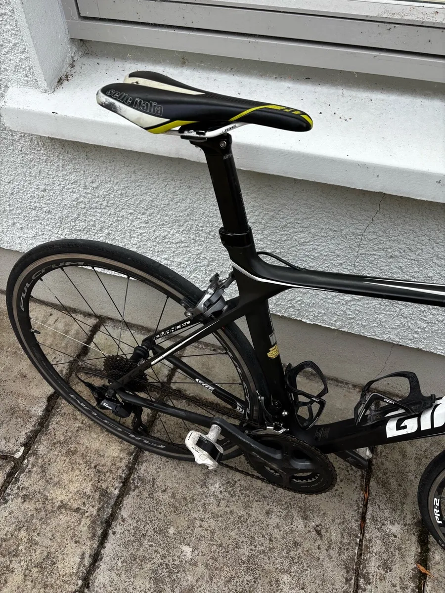 Giant Carbon Road Bike - Image 3