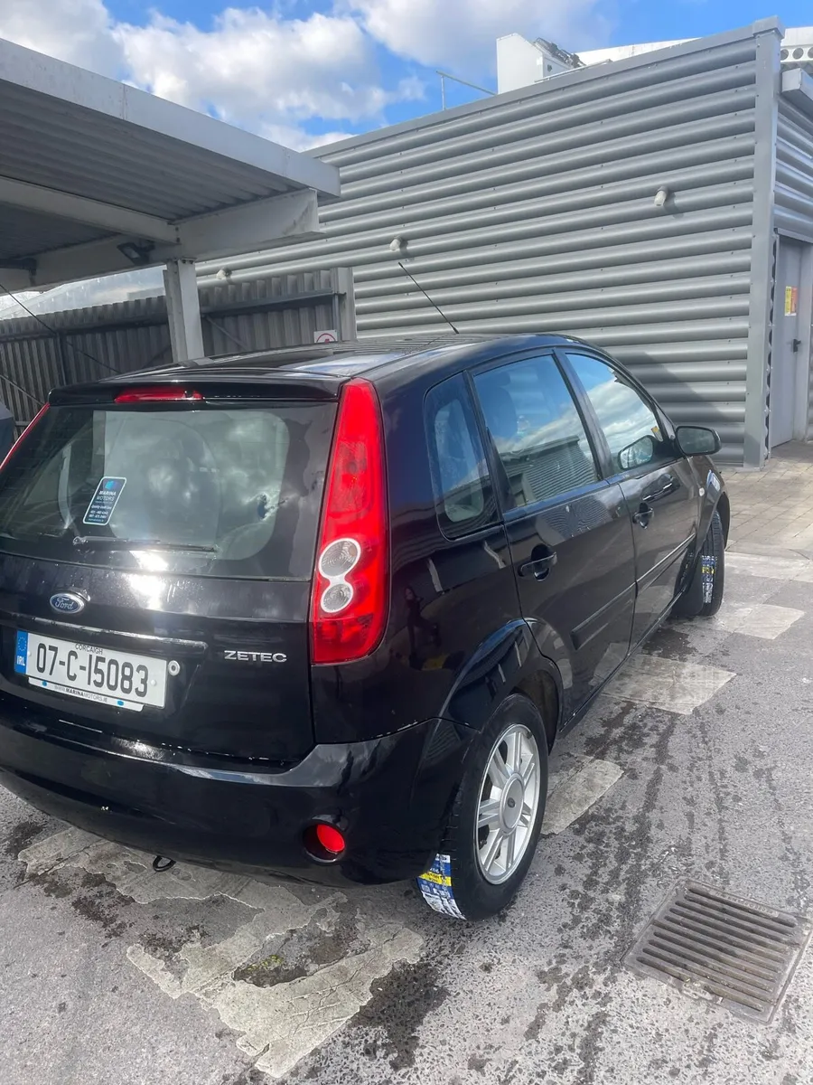 Ford fiesta - Image 2
