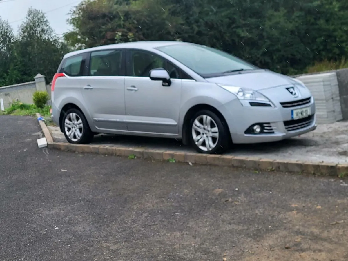 2014 PEUGEOT 5008 1 OWNER FROM.NEW.  7 SEATERS - Image 1