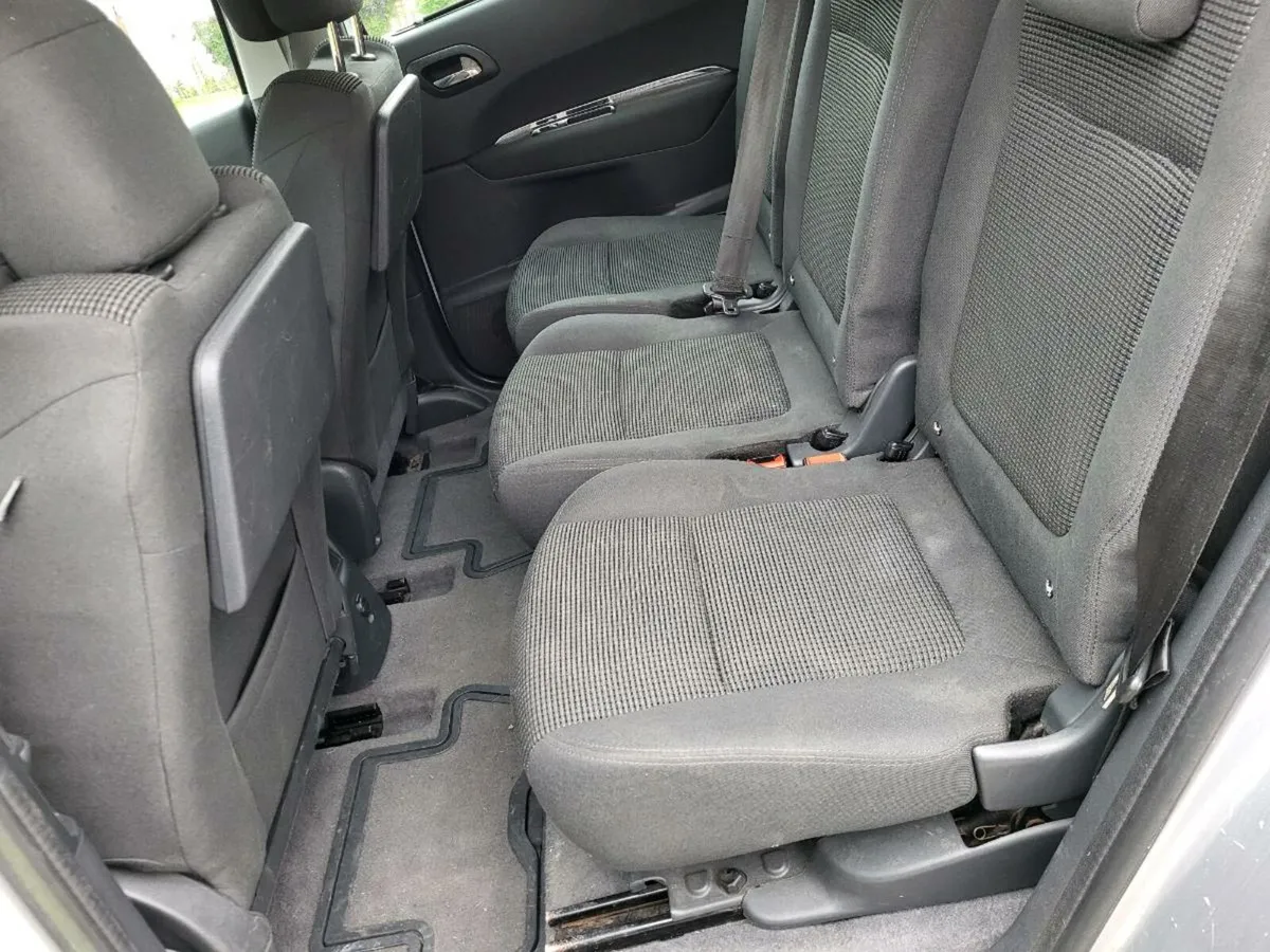 2014 PEUGEOT 5008 1 OWNER FROM.NEW.  7 SEATERS - Image 4