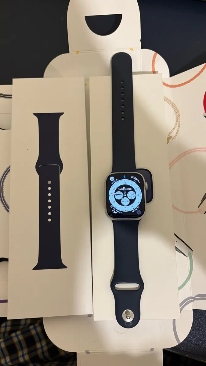 Apple Watch series 9 - Image 1