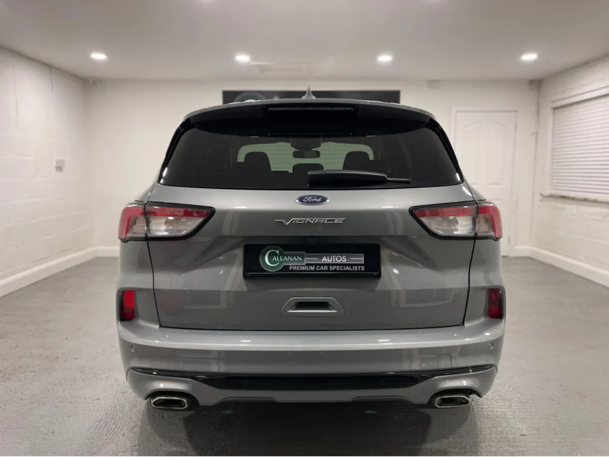 Ford Kuga 2.5 DURATEC  VIGNALE PHEV CVT  225 BHP** - Image 3