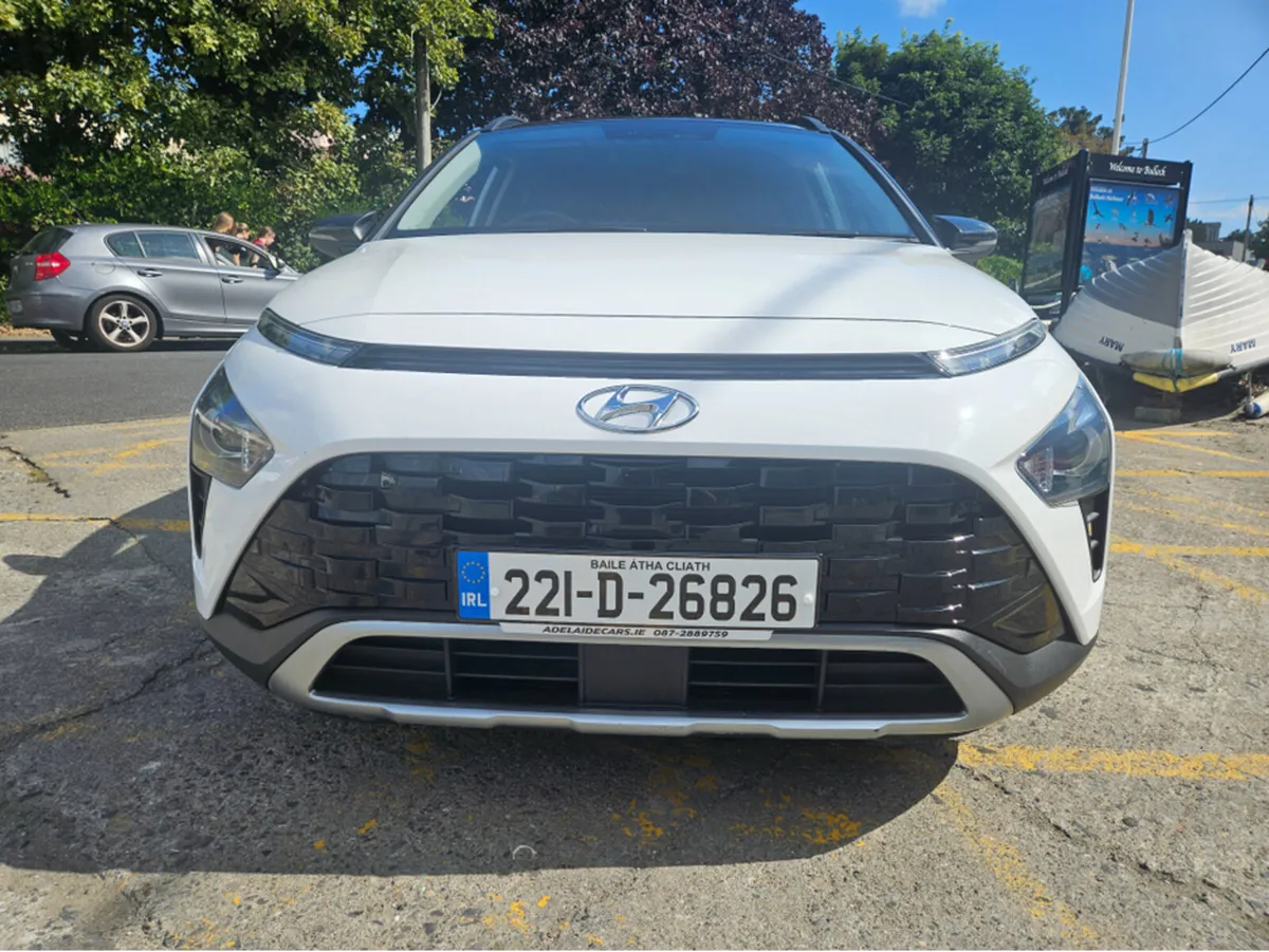 Hyundai Bayon EXECUTIVE 2 TONE 5DR - Image 2