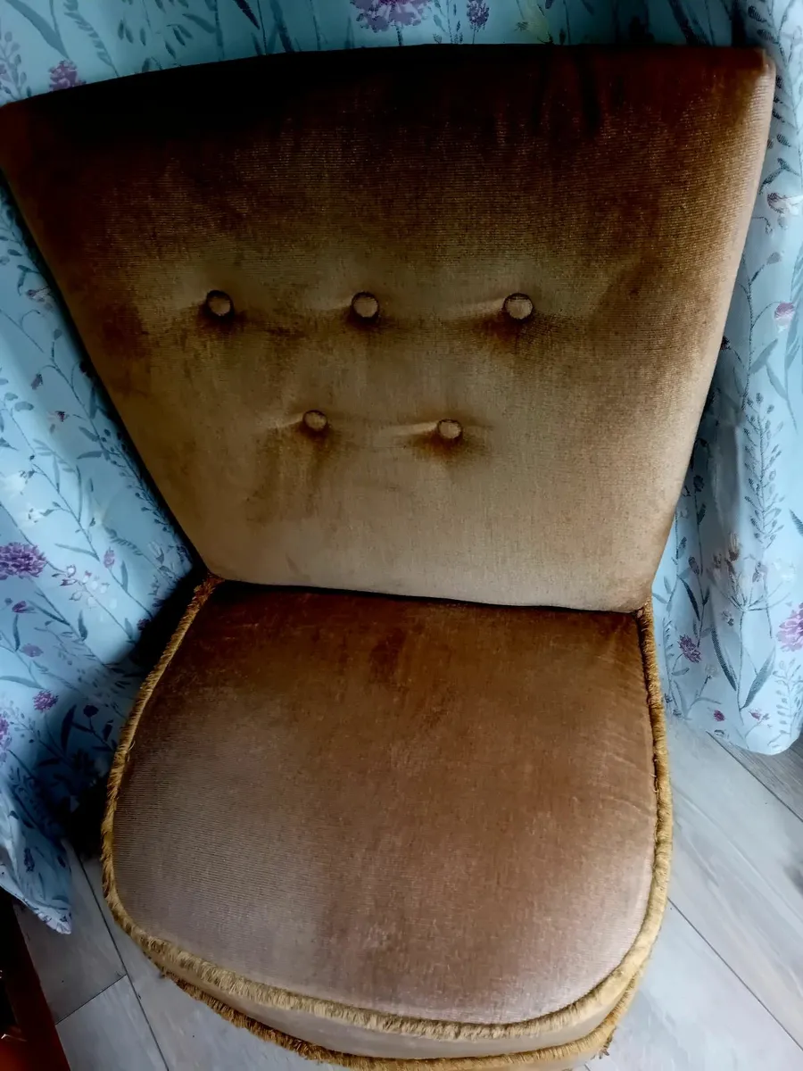 Mid century bedroom chair - Image 2