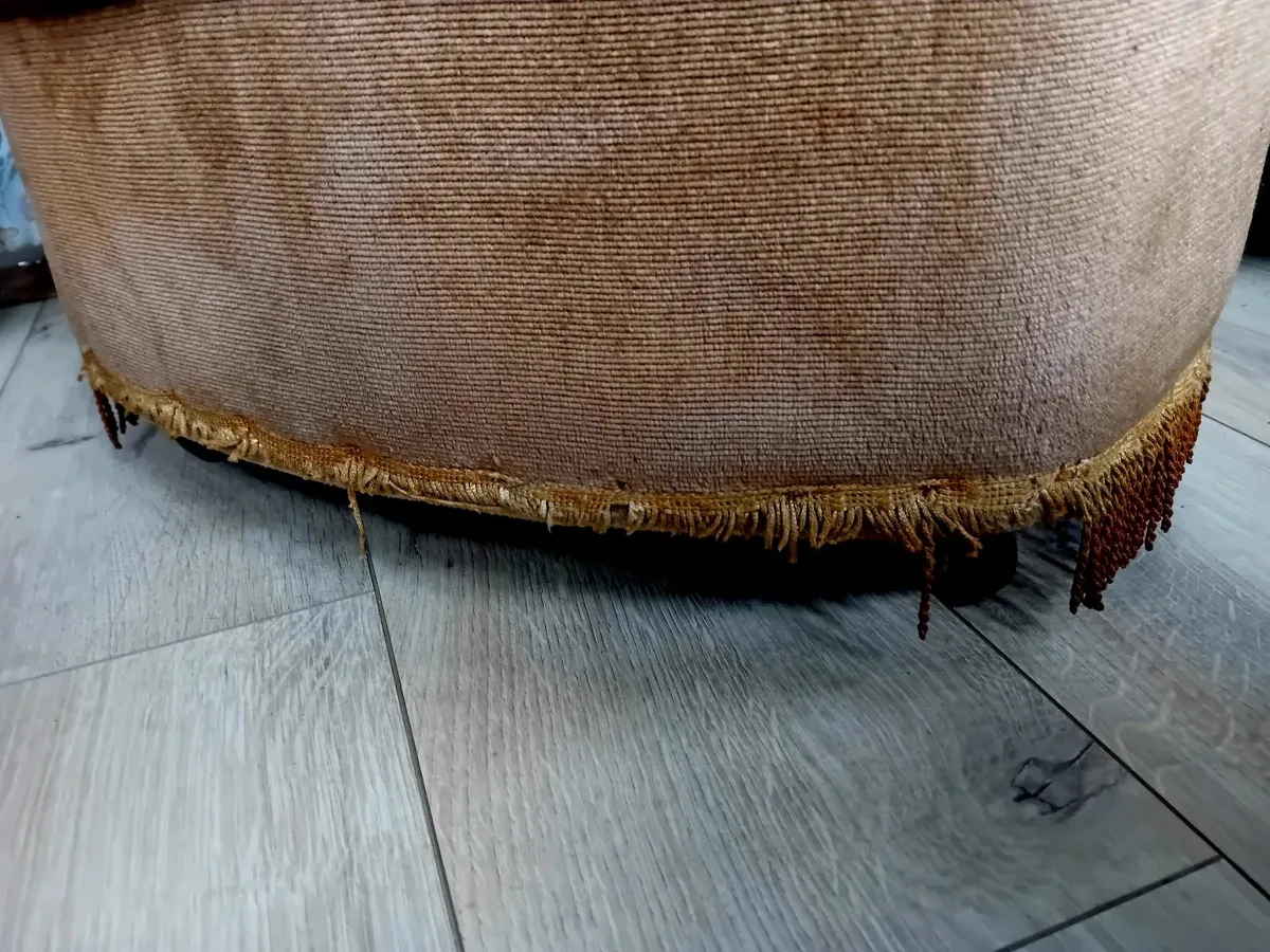 Mid century bedroom chair - Image 3