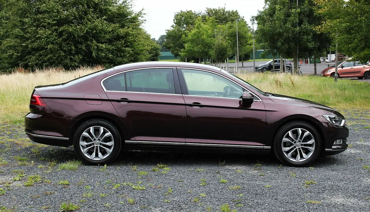 VW Passat HIGHLINE BMT/F.S.H./NEW NCT 09.27 - Image 4
