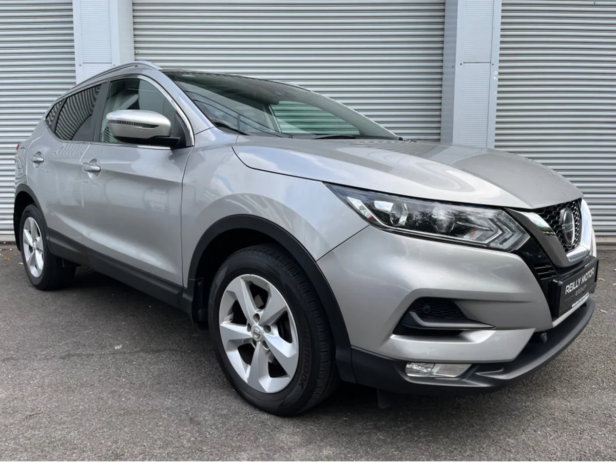 Nissan Qashqai 1.2 PETROL SV - Image 1
