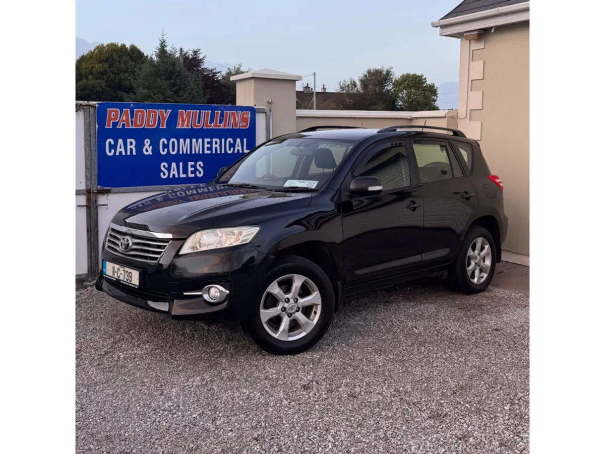 Toyota RAV4 RAV4 2.2 D-4D 4X2 LUNA 5DR - Image 2