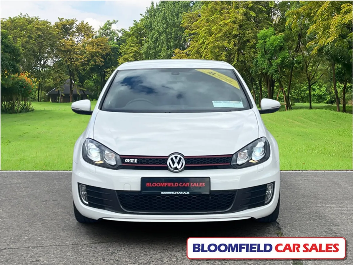 Volkswagen Golf GTI 2.0 , DSG // LOW MILEAGE - Image 2