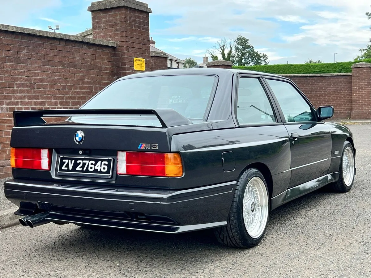 1986 BMW M3 E30 - Image 4
