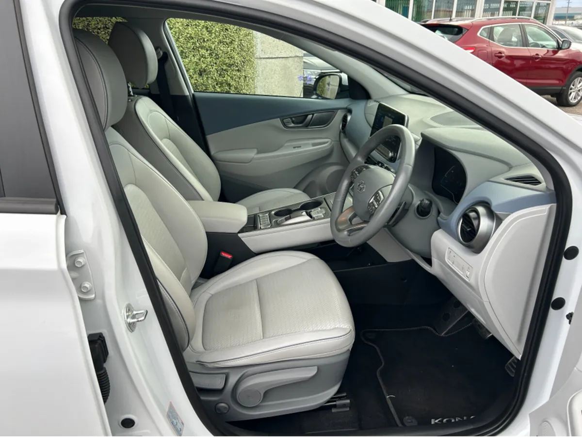Hyundai KONA PREMIUM EV AUTOMATIC 5DR **FULL LEATH - Image 4