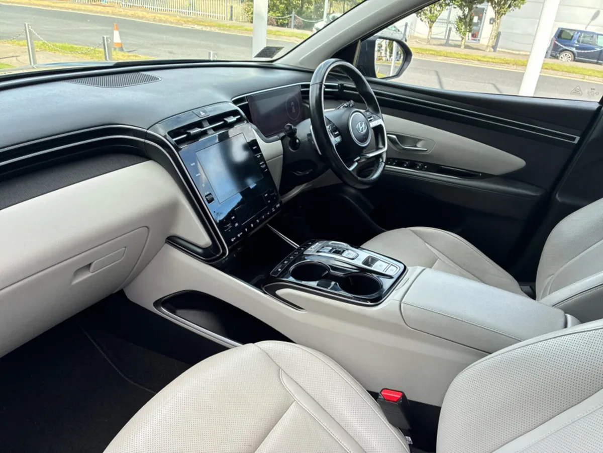 Hyundai Tucson IX35 EXECUTIVE 2TONE HEV AUTO 5DR - Image 3