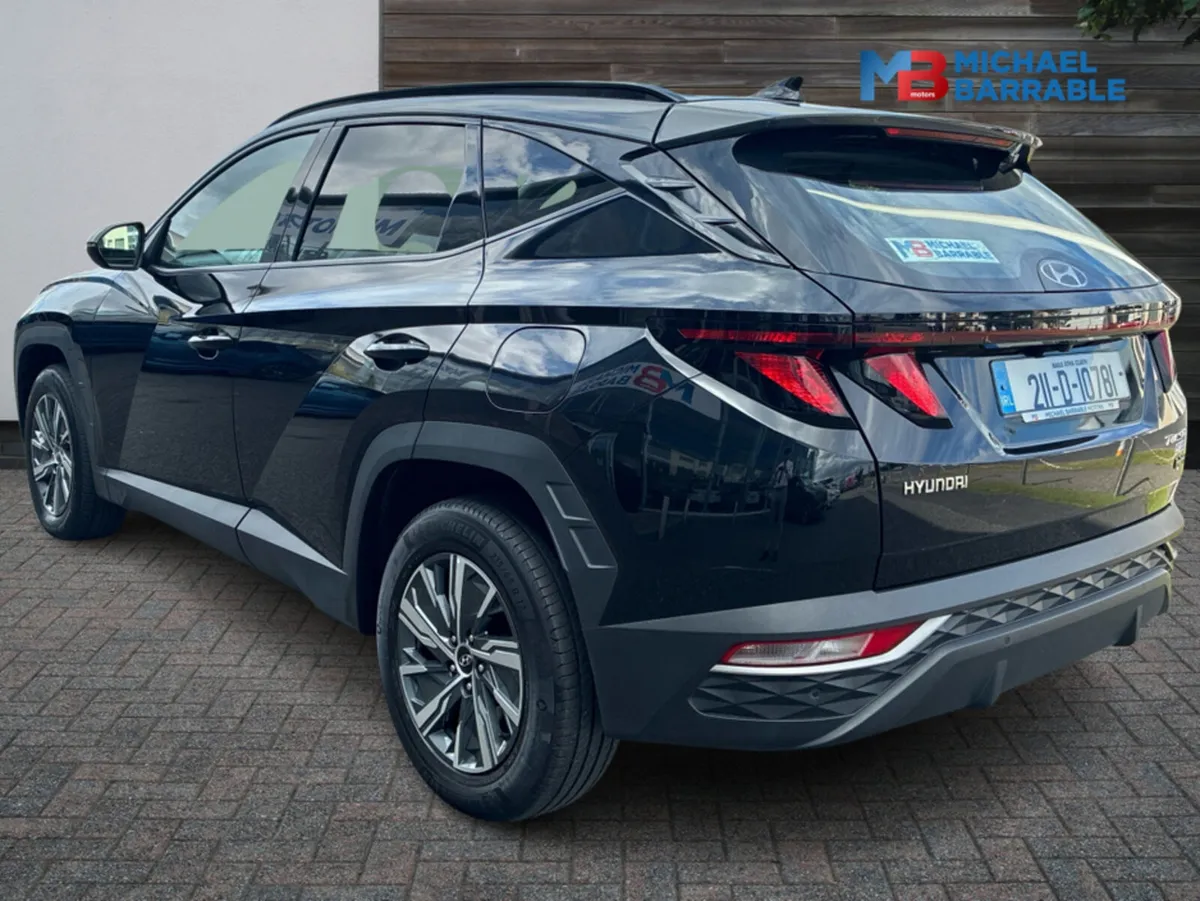Hyundai Tucson IX35 EXECUTIVE 2TONE HEV AUTO 5DR - Image 4