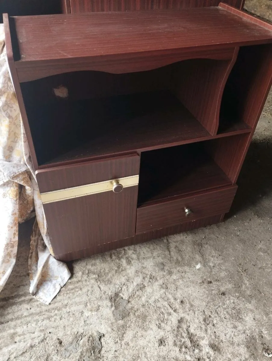 Display cabinet and tv/storage cupboard - Image 2