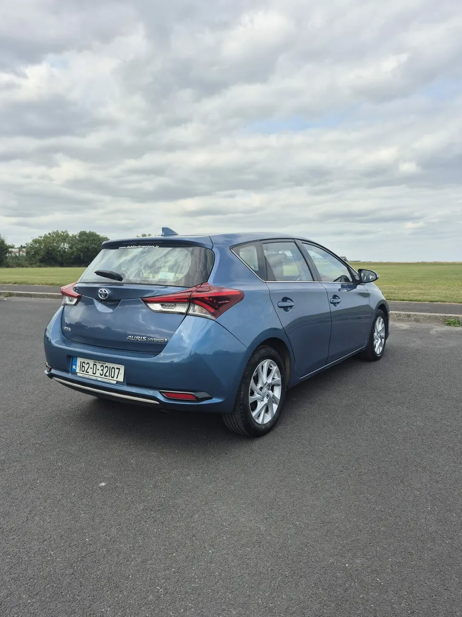 Toyota auris - Image 4