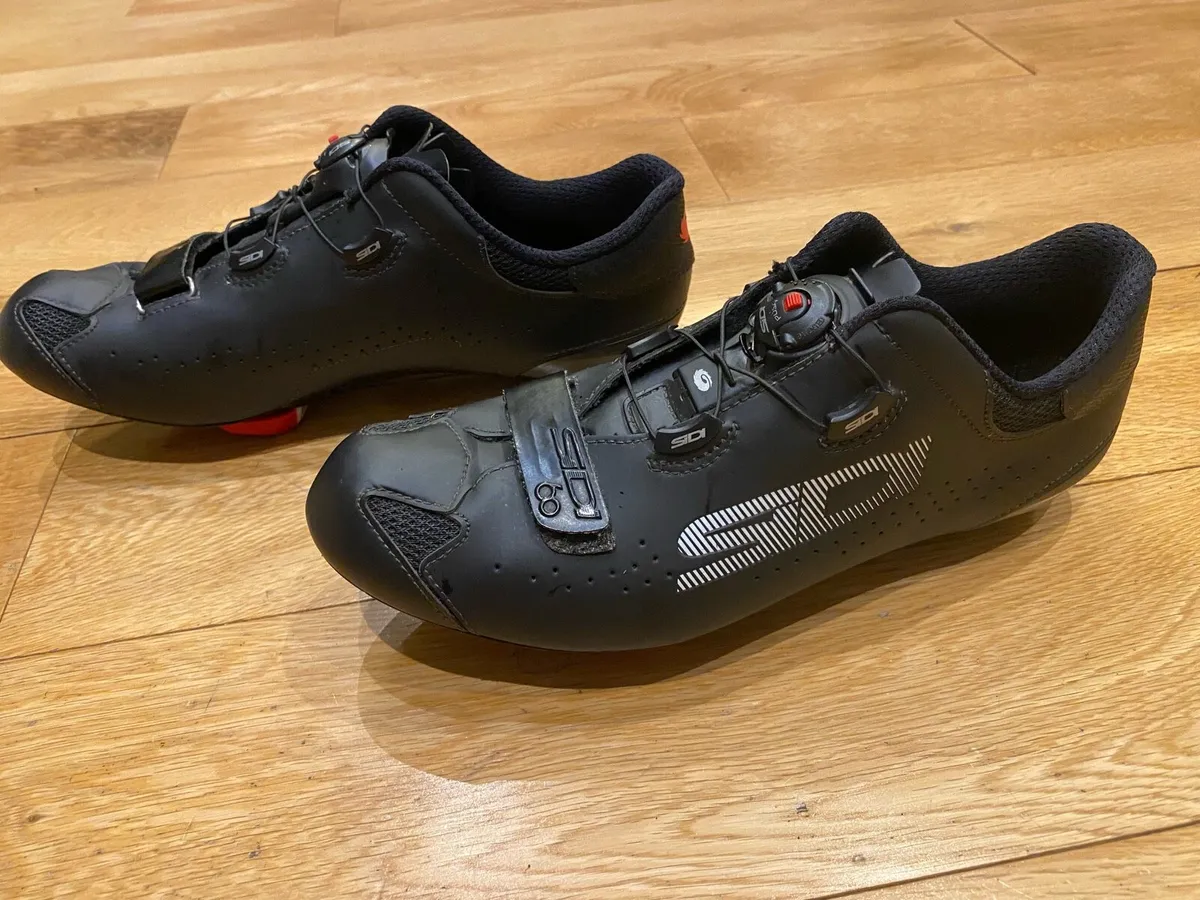 Sidi Sixty Cycling Shoes - Carbon Sole - Size 43 - Image 4