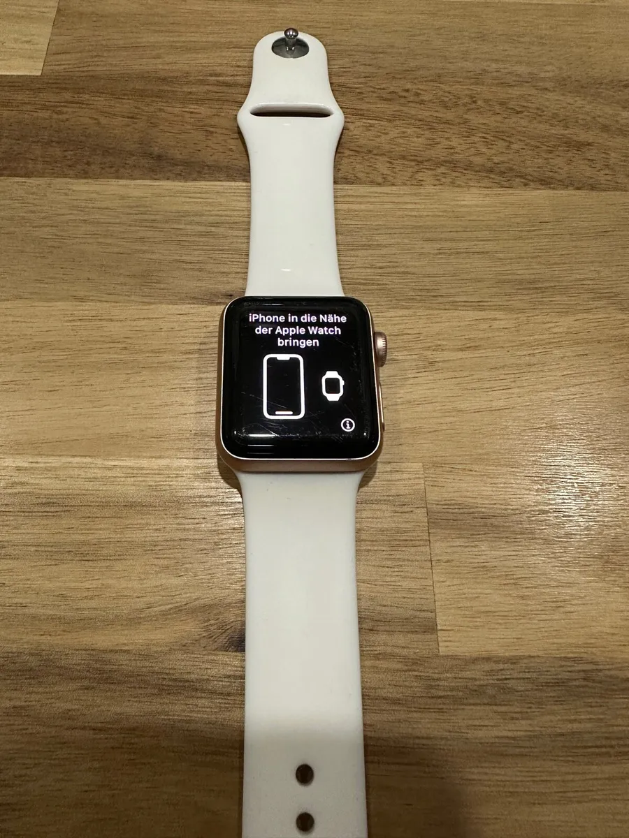 Apple Watch 3 38mm - Image 2