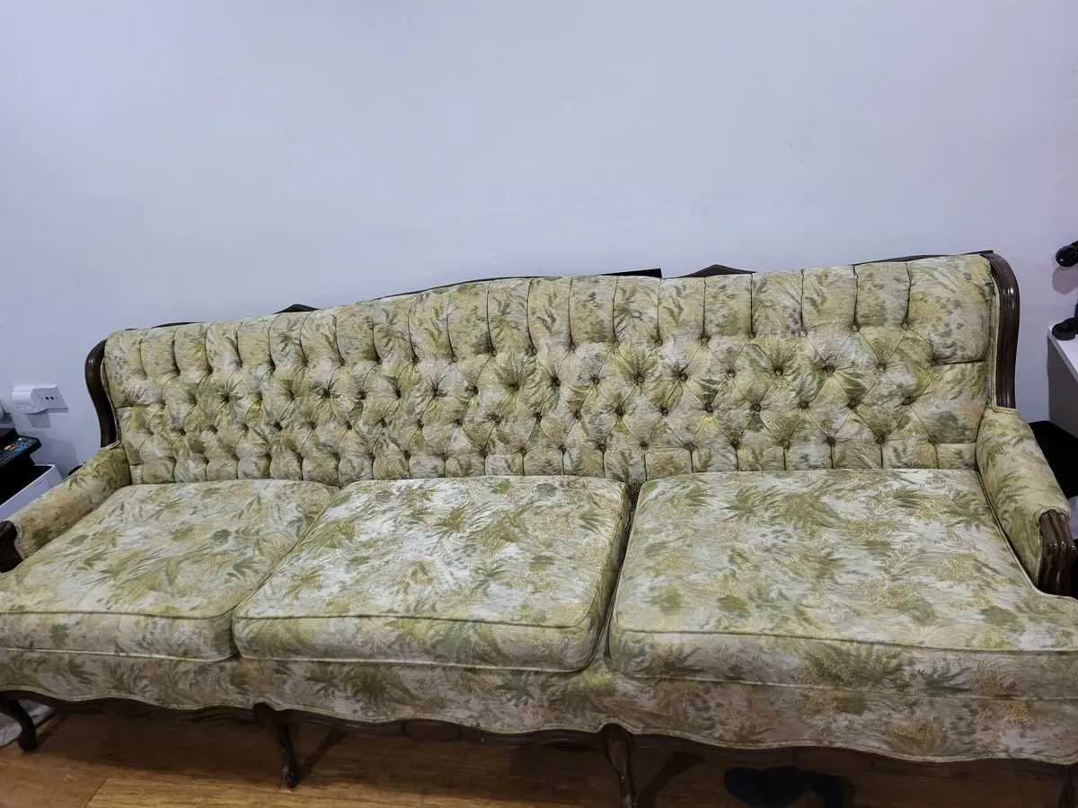 couches - Image 3