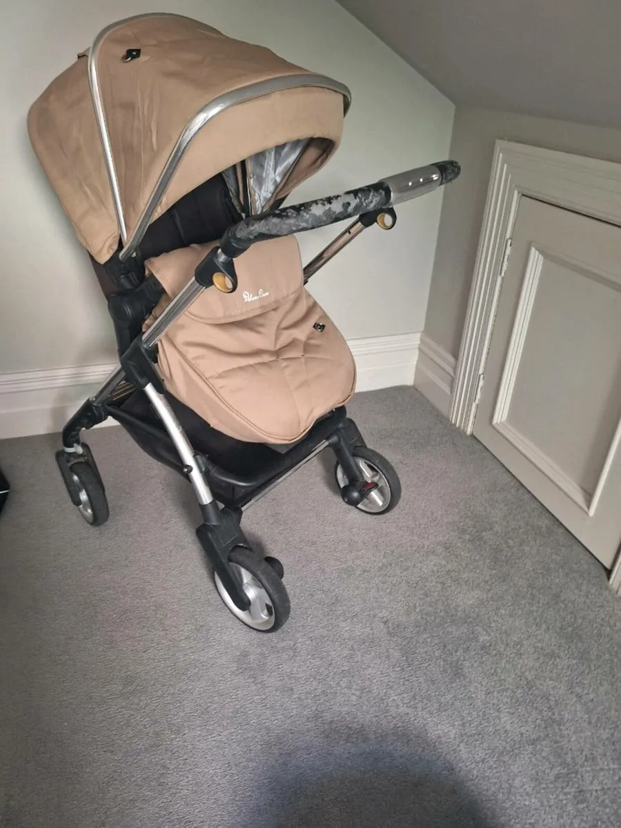 Silvercross pioneer travel system - Image 3