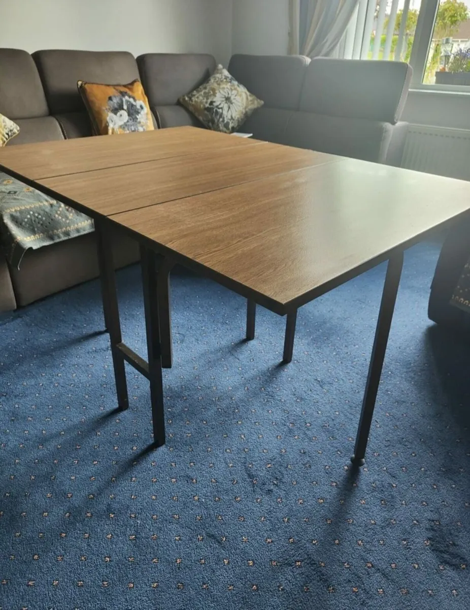 Compact Kitchen table - Image 1