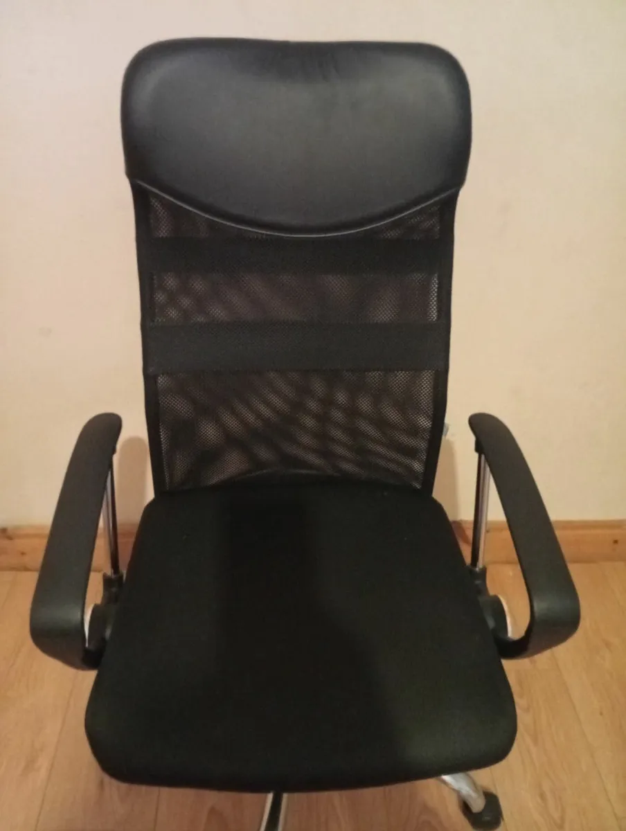 Professional office computer swivel chair 3months - Image 3