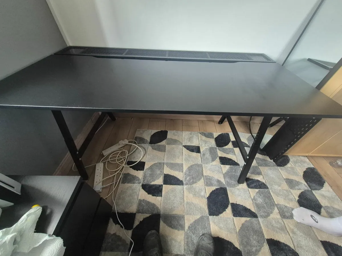Desk - Image 2
