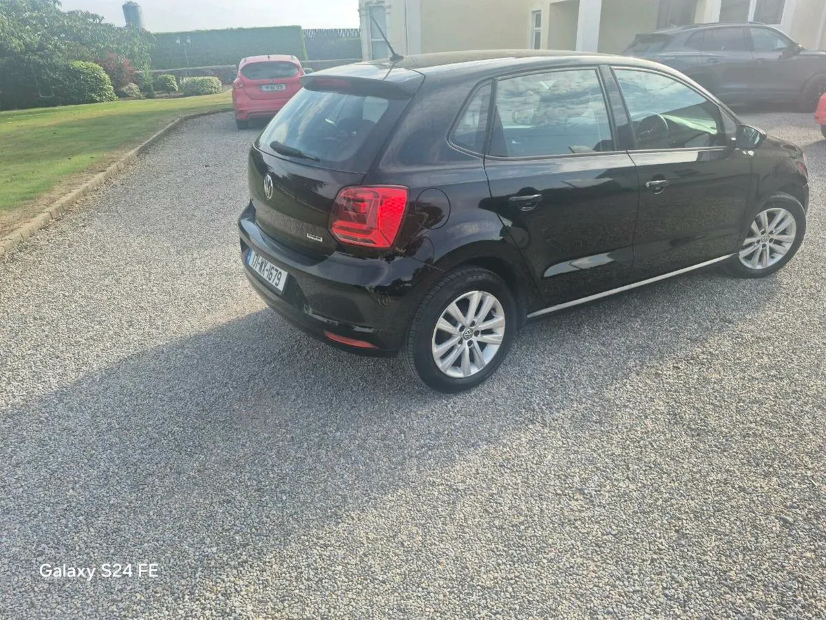 Car - Image 2