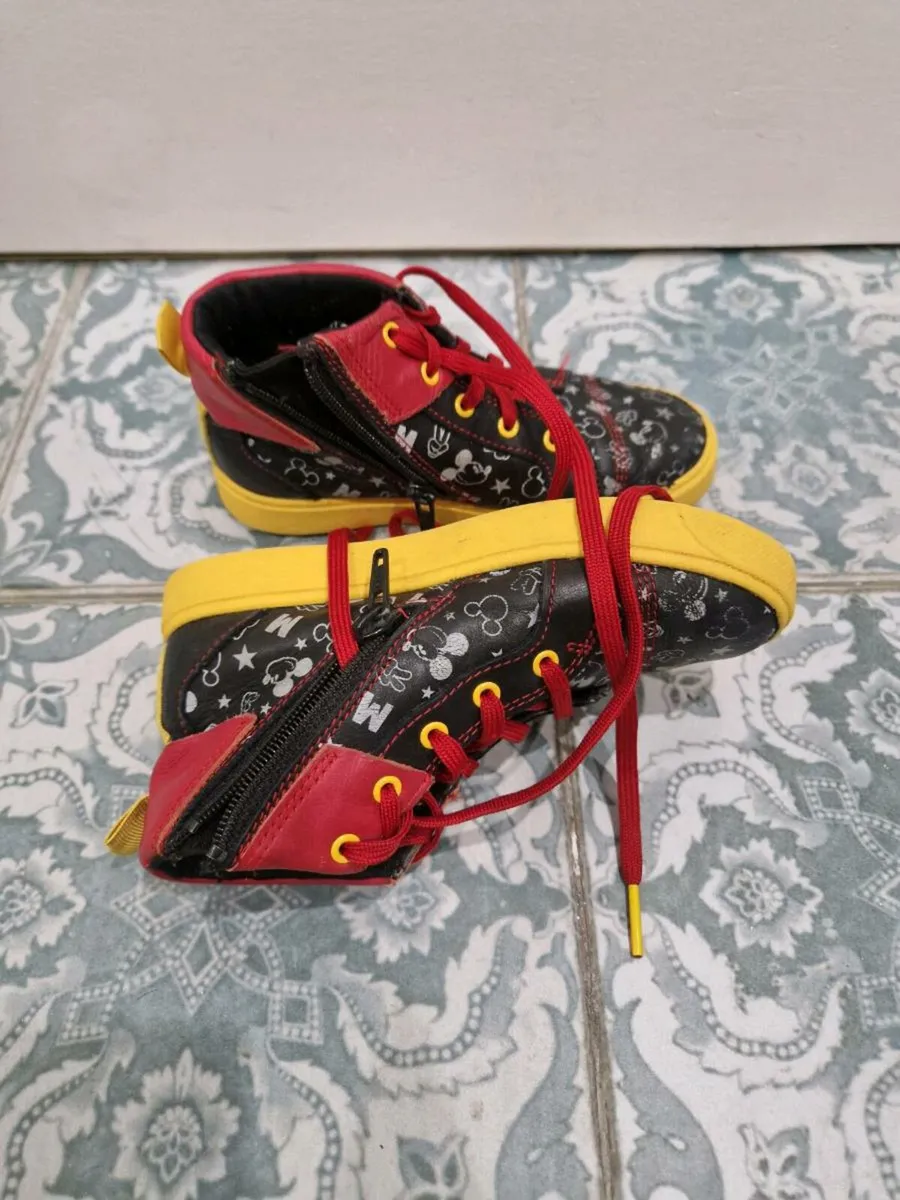 Shoes - Image 3