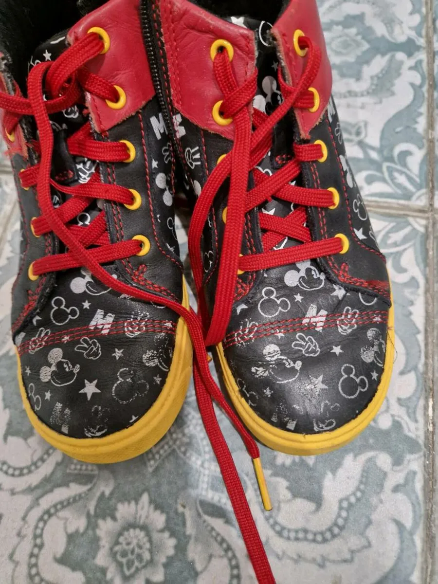 Shoes - Image 4
