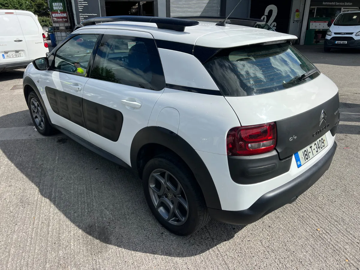 Citroen C4 Cactus 2018  1.2 PureTech 82 Feel - Image 4