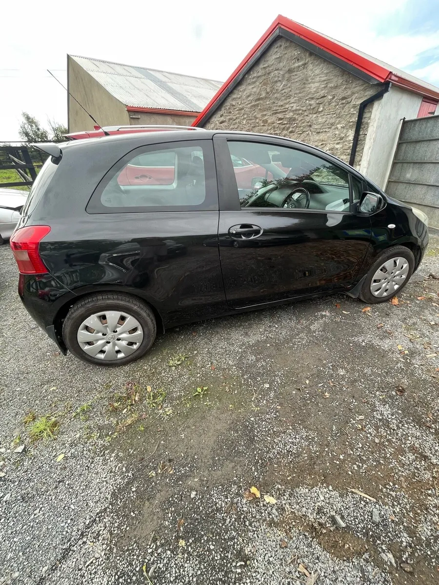 Toyota Yaris Automatic - Image 4