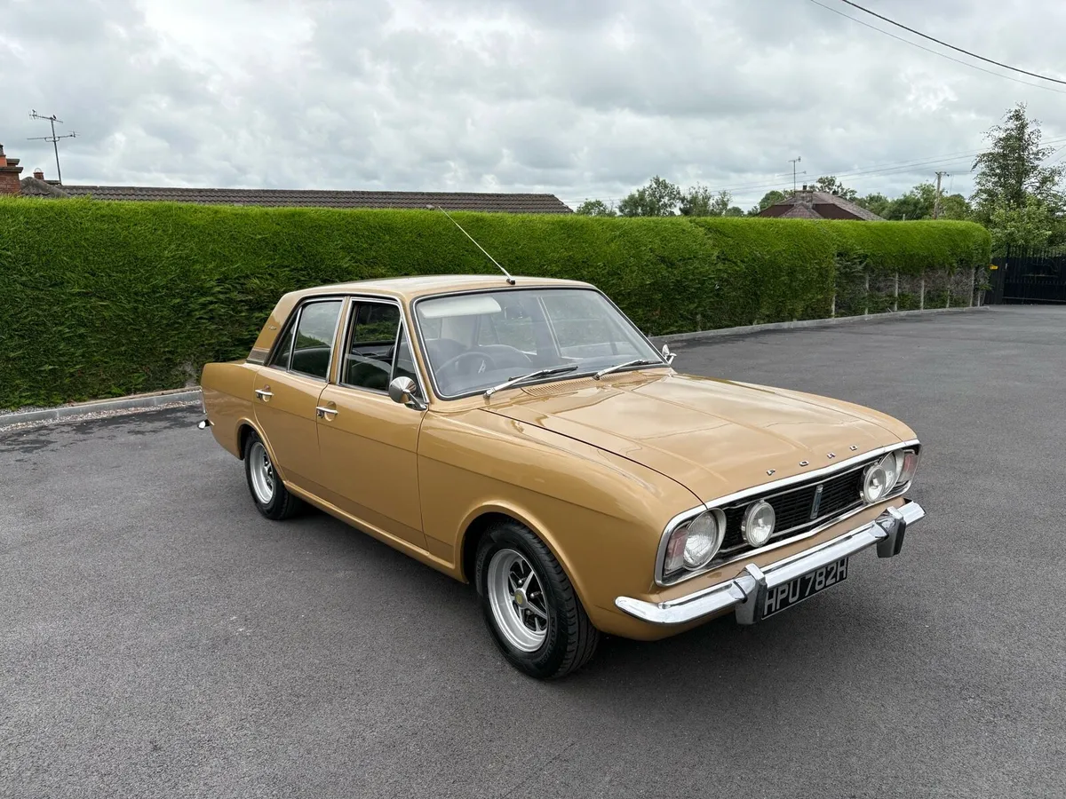 1970  FORD CORTINA  1600  E - Image 2