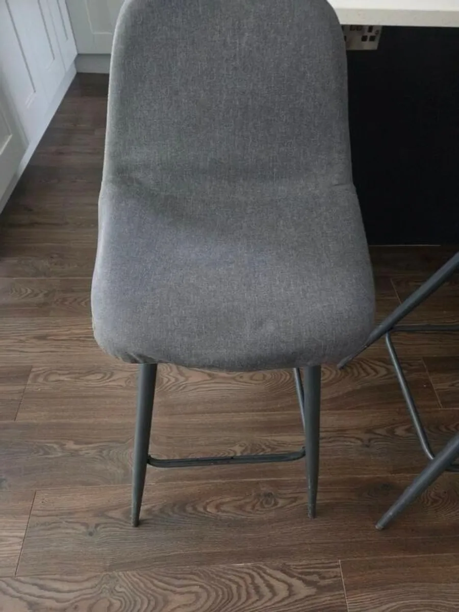 4 Kitchen island Stools - Image 3