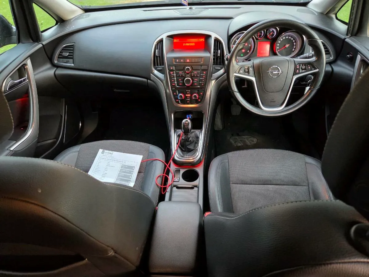 2012 OPEL ASTRA DIESEL NEW MODEL - Image 2