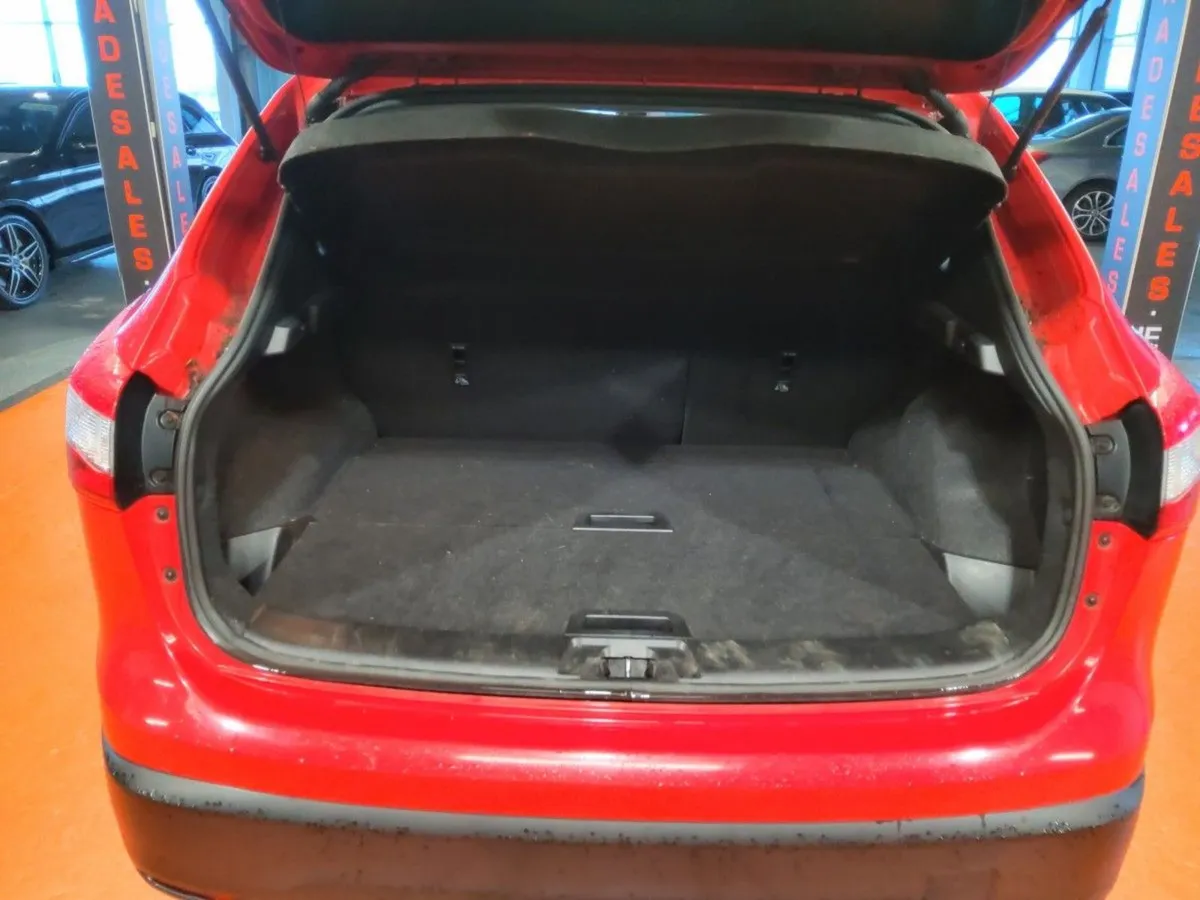 Nissan QASHQAI 1.2 PET SV - Image 4