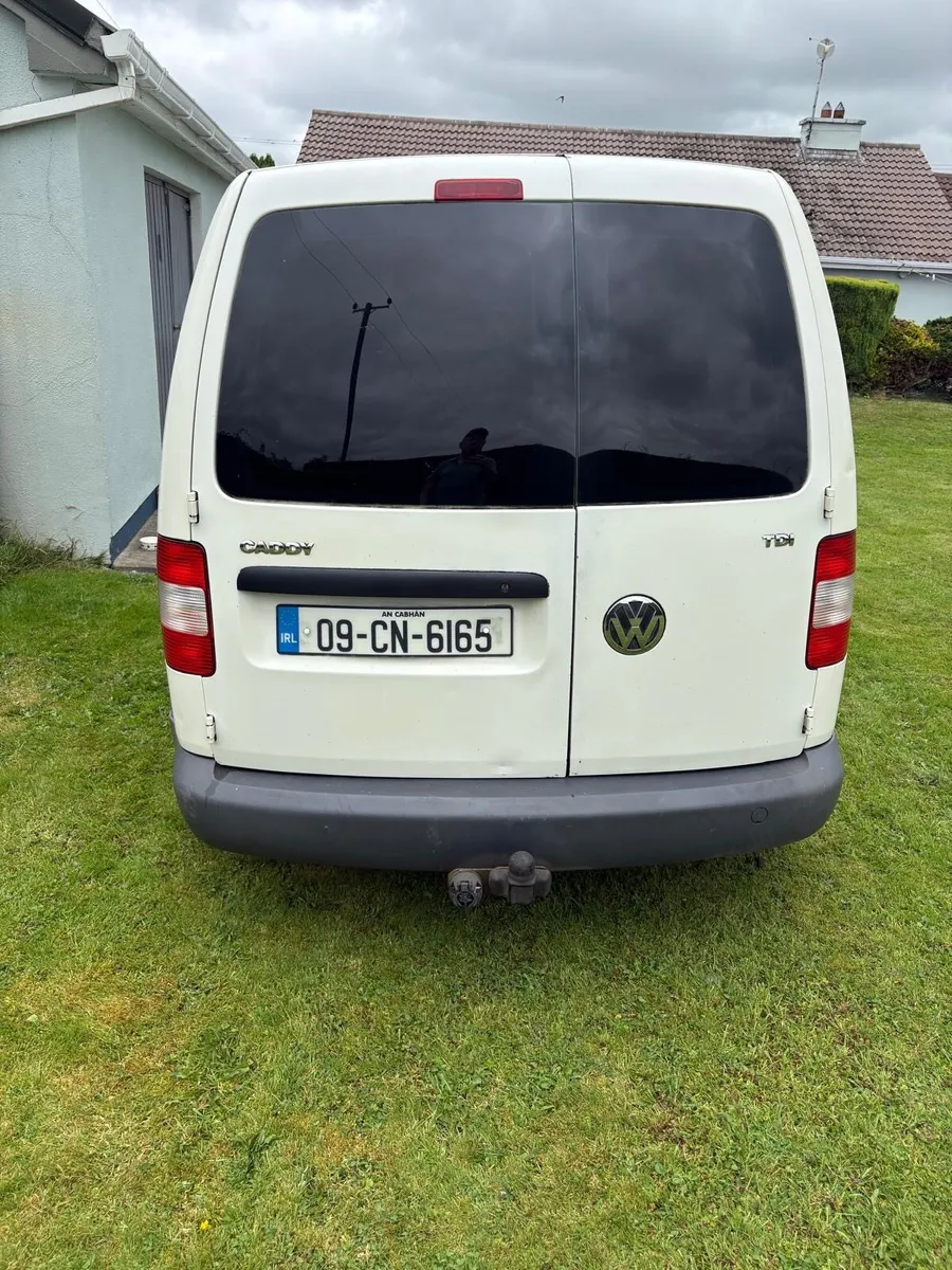 Van - Image 2