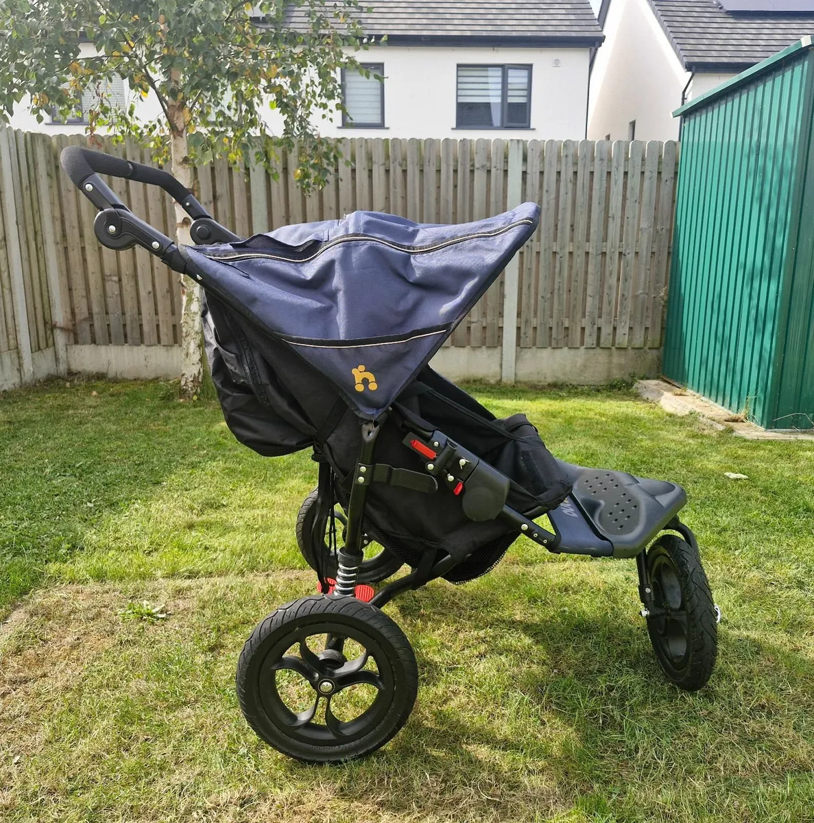 OutnAbout Double Buggy with Newborn Insert - Image 3