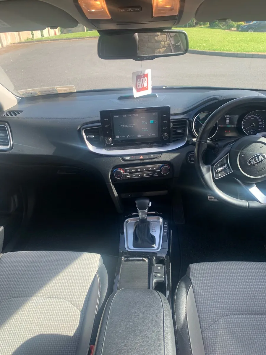 2021 Kia Ceed Sportwagon Petrol-Plug In Hybrid - Image 3